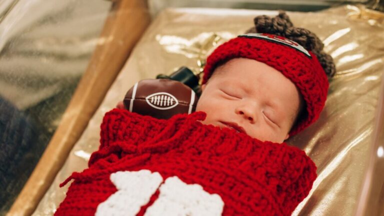 Kansas City Chiefs fans name daughter born yesterday Taylor after chiefs victory