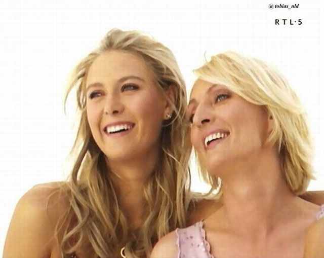 Maria Sharapova beautiful amazing new picture With Mother