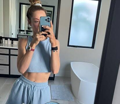 Bold and Beautiful: Nelly Korda’s 7 Mirror Selfies Break the Internet