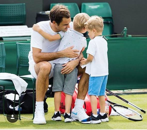 Happy 10th birthday to Lenny and Leo, Roger Federer’s twin sons! 🎉🎂🎈