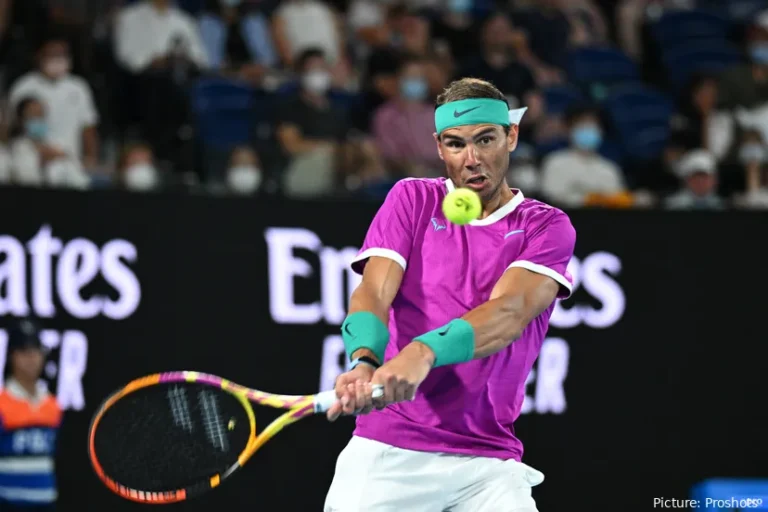 Performance incroyable !! Si vous voulez voir quelque chose, allez regarder Rafael Nadal s’entraîner sur le court.